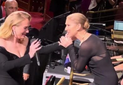 Céline Dion assiste ao espetáculo de Adele e as duas emocionam-se